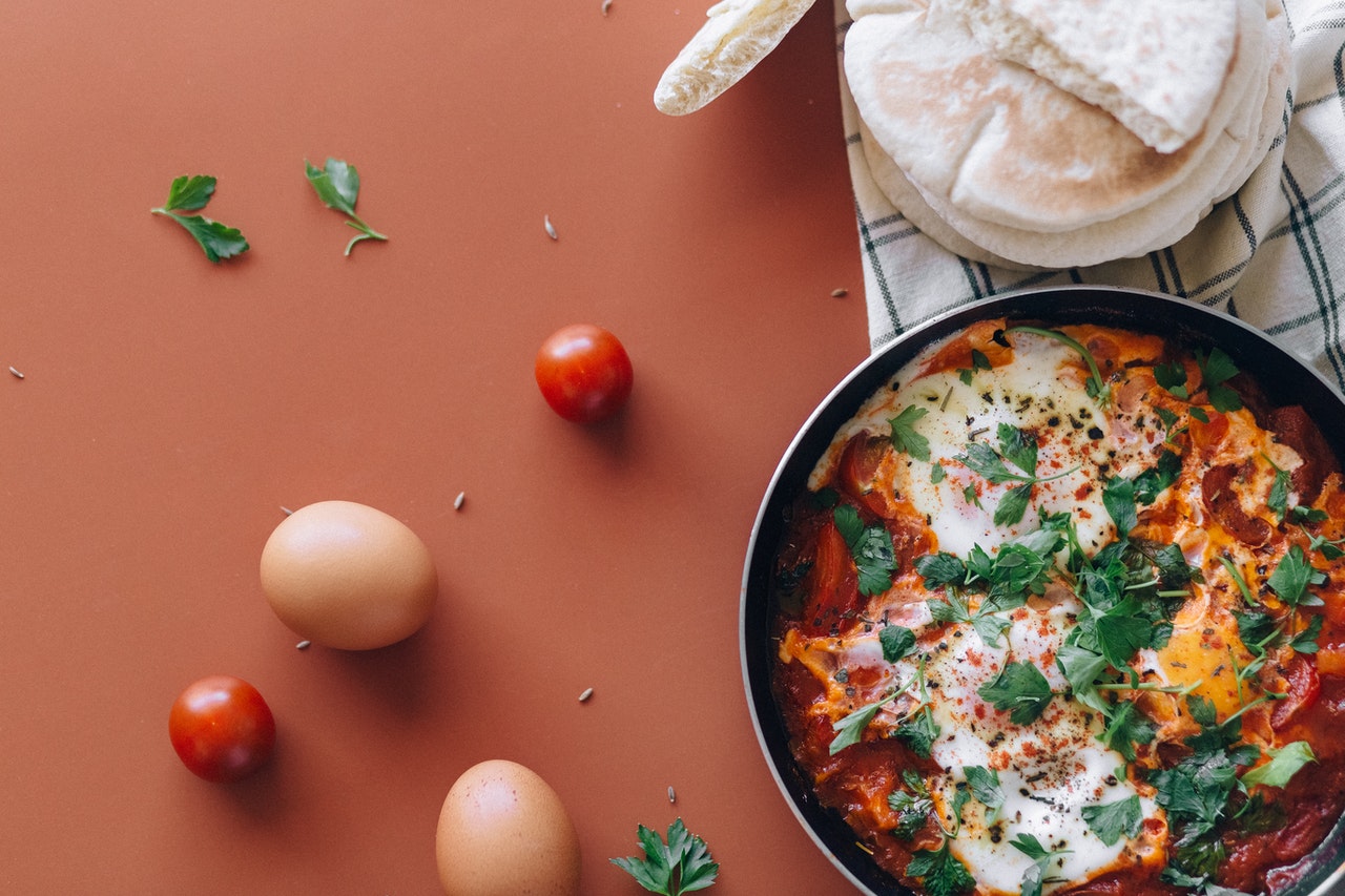 fried egg and vegetables